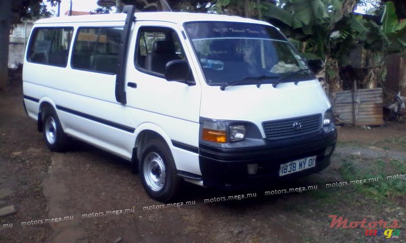 2001' Toyota photo #1