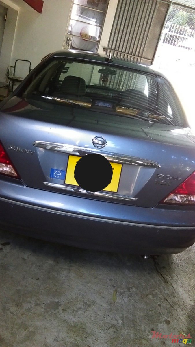 2003' Nissan Sunny photo #2