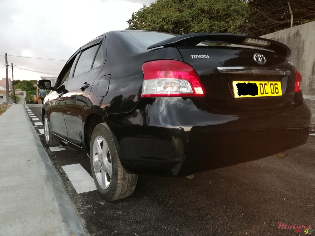 2006' Toyota Yaris photo #1