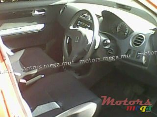 2009' Suzuki photo #7