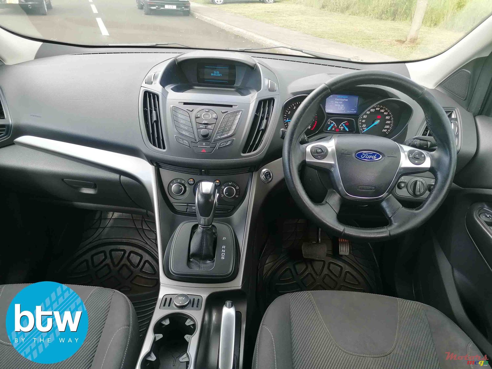 2014' Ford Kuga photo #6