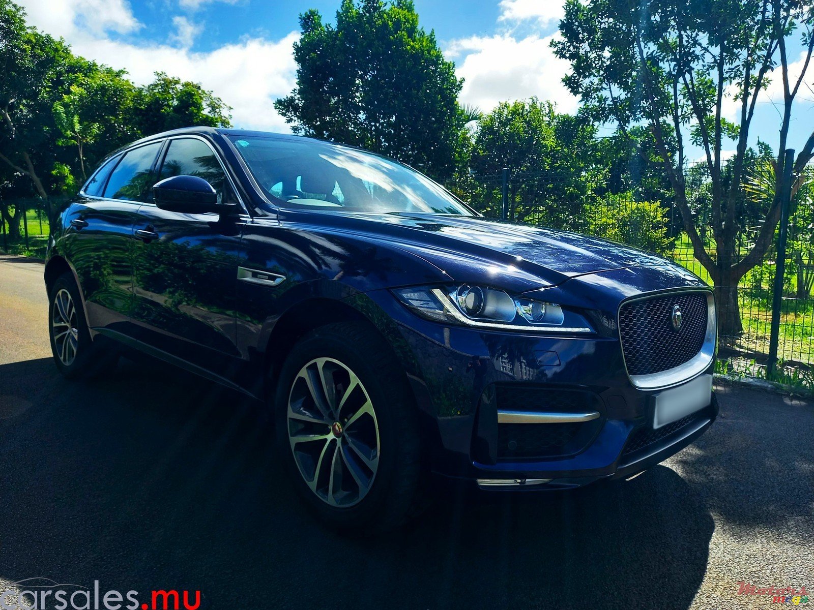 2020' Jaguar F-Pace 20d R-Sport AWD 2.0 photo #1