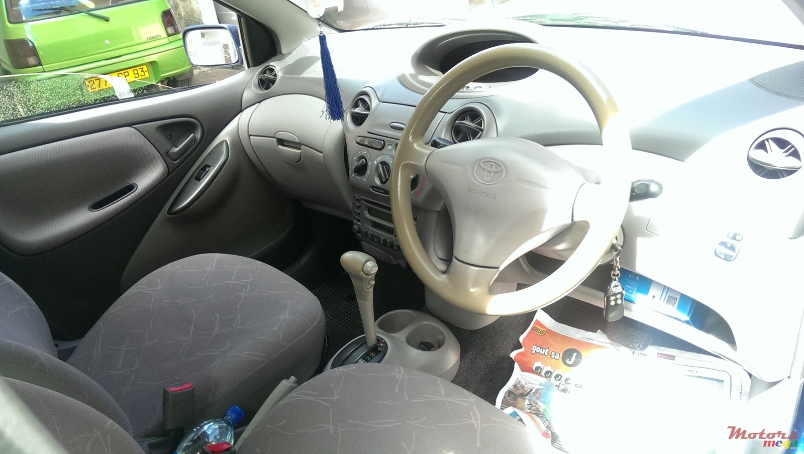 2002' Toyota photo #1