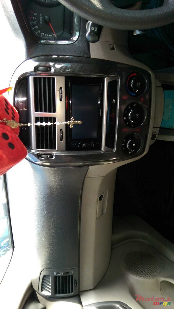 2005' Kia Cerato photo #7