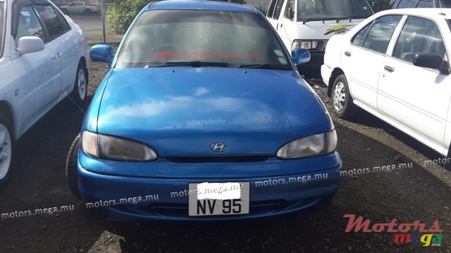 1995' Hyundai Excel photo #2