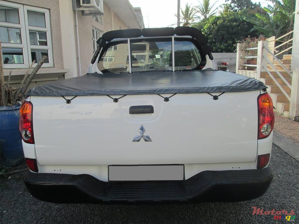 2010' Mitsubishi L 200 Sportero photo #3