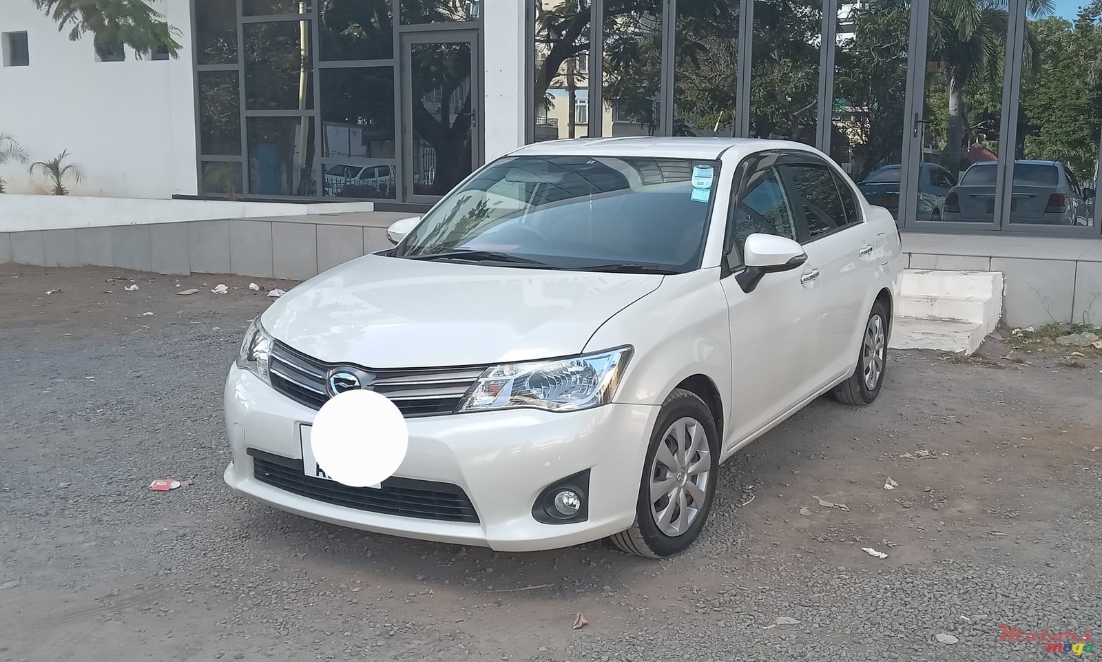 2013' Toyota Axio Corolla photo #1