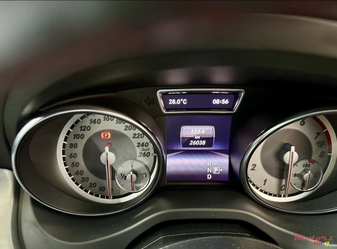 2015' Mercedes-Benz CLA 180 AMG photo #5