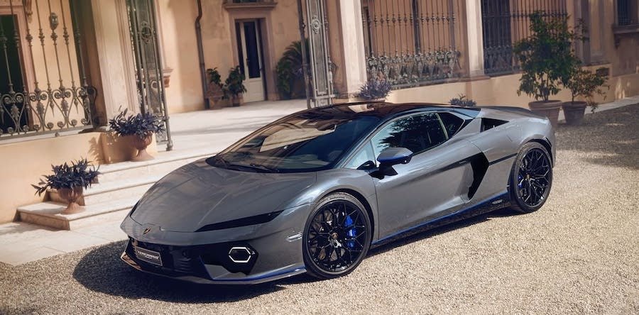 Lamborghini’s First Custom Temerario Is Bold, Blue, and Beautiful