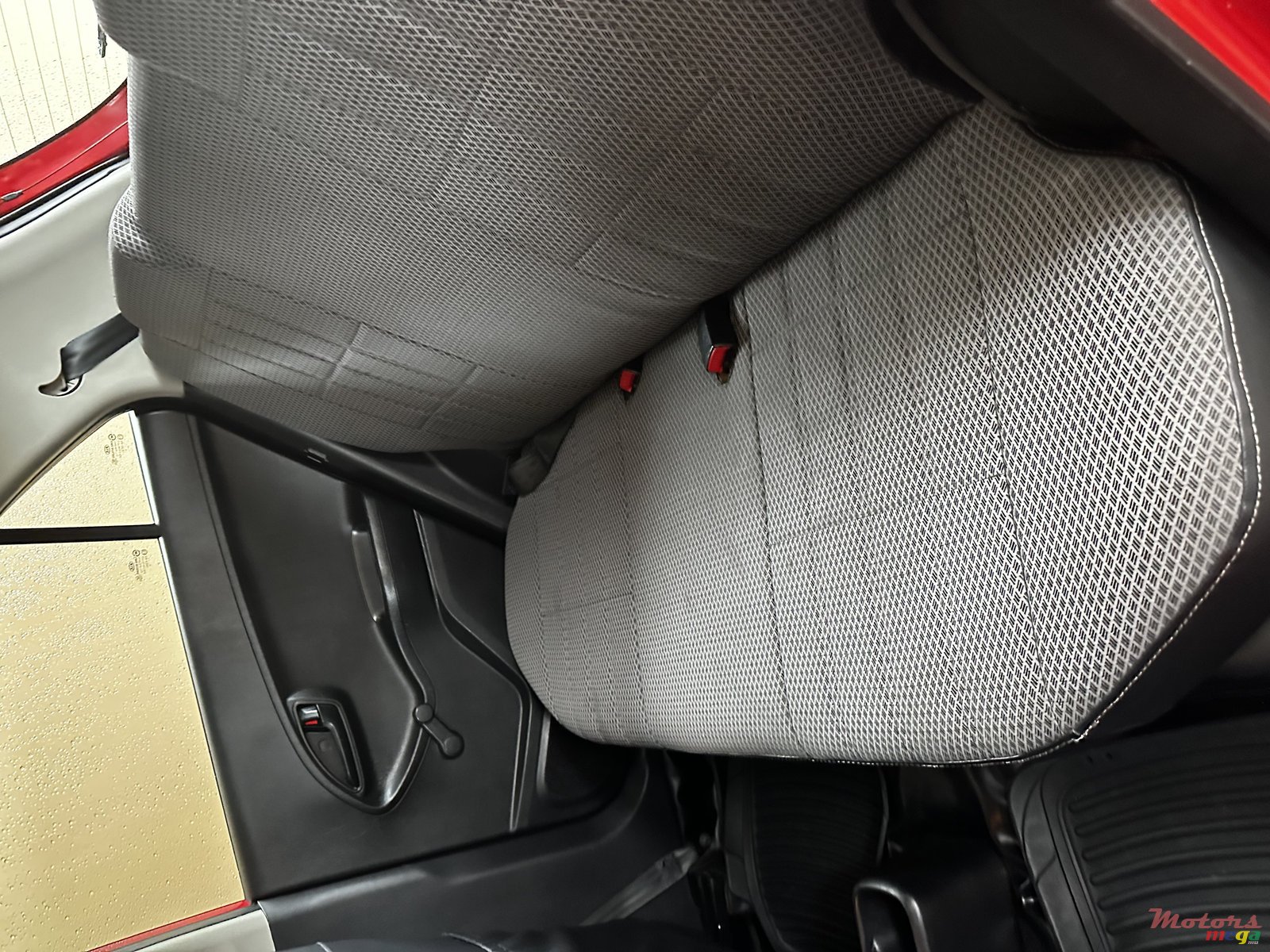 2012' Kia Picanto photo #3