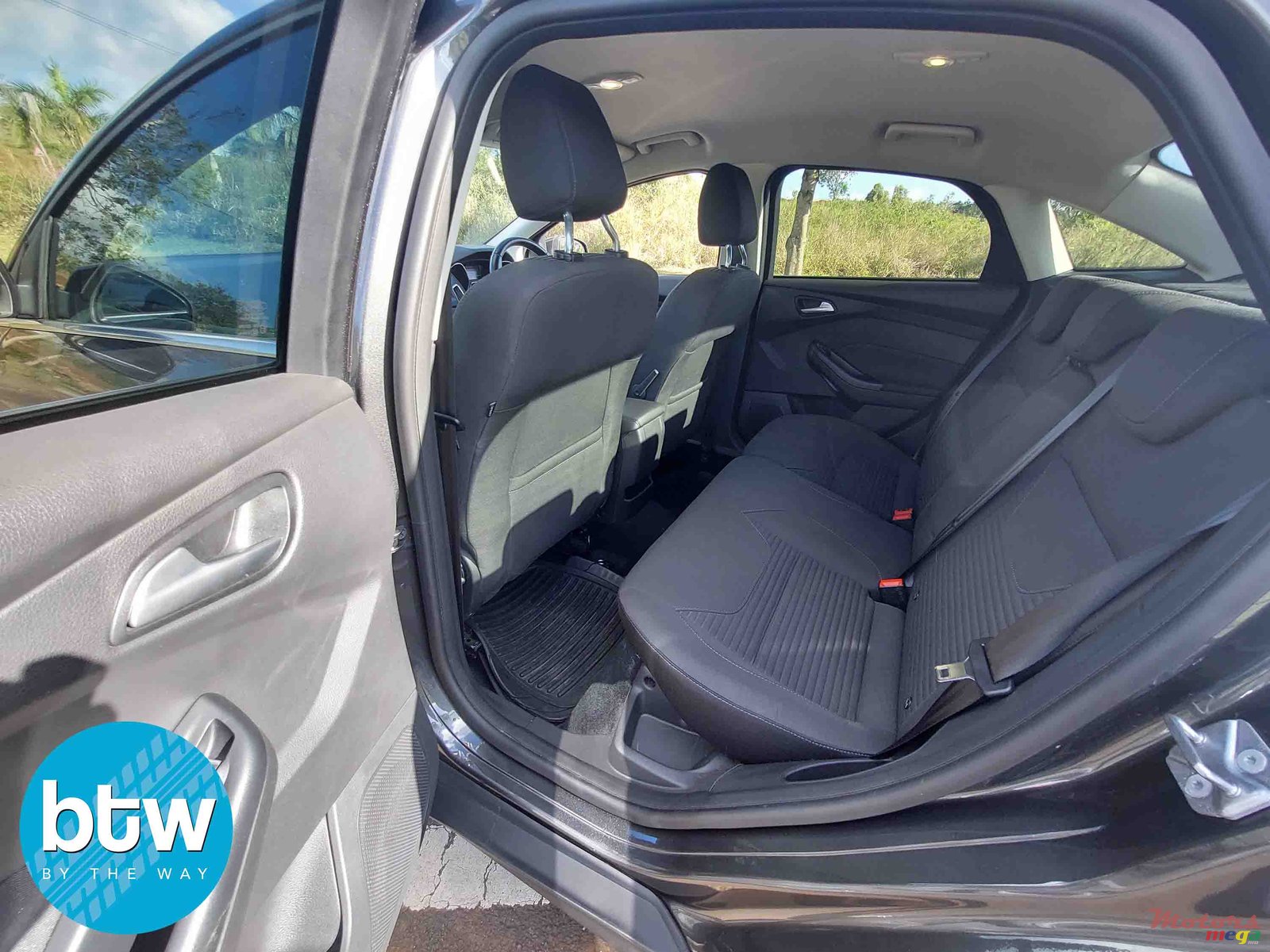 2018' Ford Focus photo #5