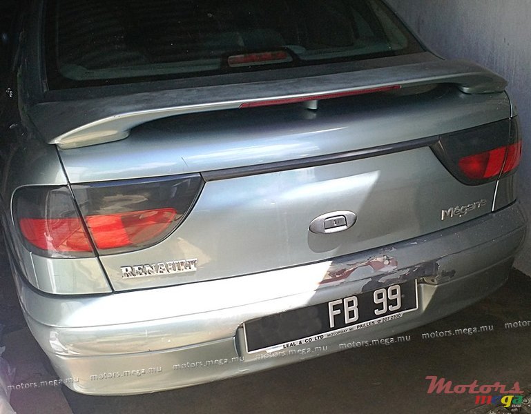 1999' Renault Megane Classic photo #1
