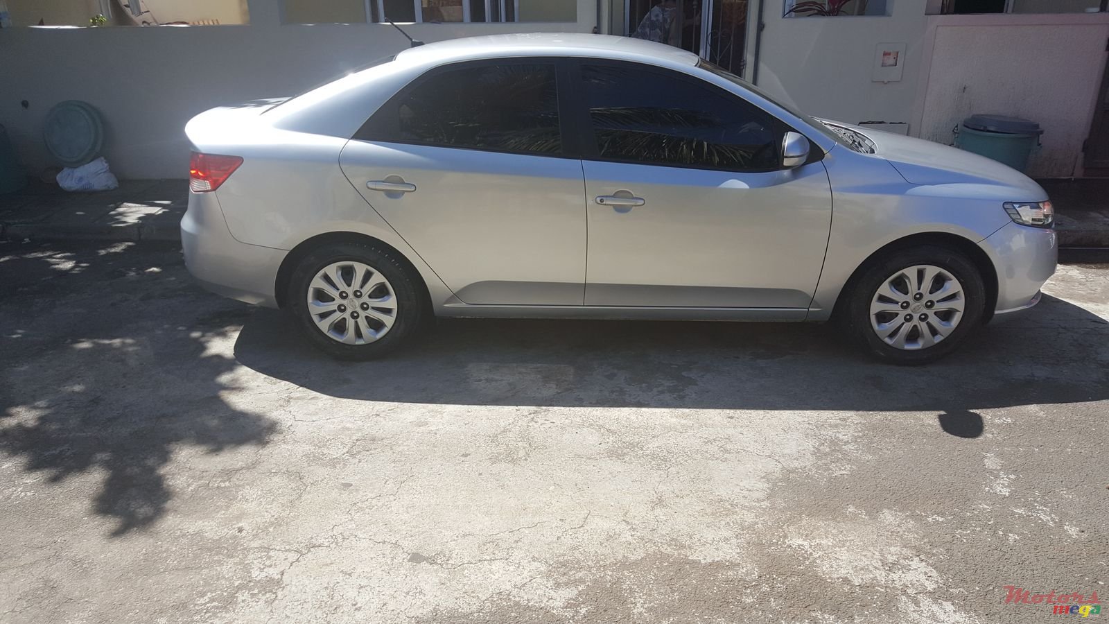 2011' Kia Cerato photo #1