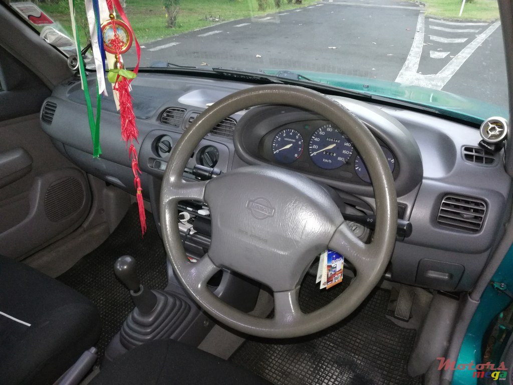 1999' Nissan March photo #7