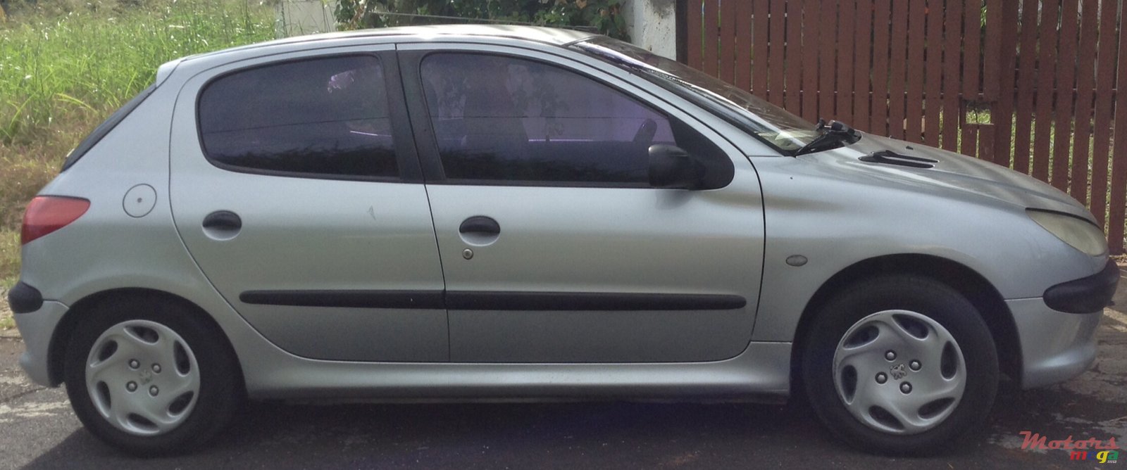 2003' Peugeot 206 photo #1