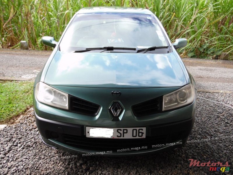 2006' Renault Megane 2 photo #1