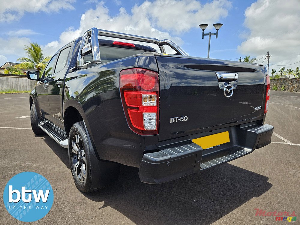 2023' Mazda BT-50 SIGNATURE photo #4