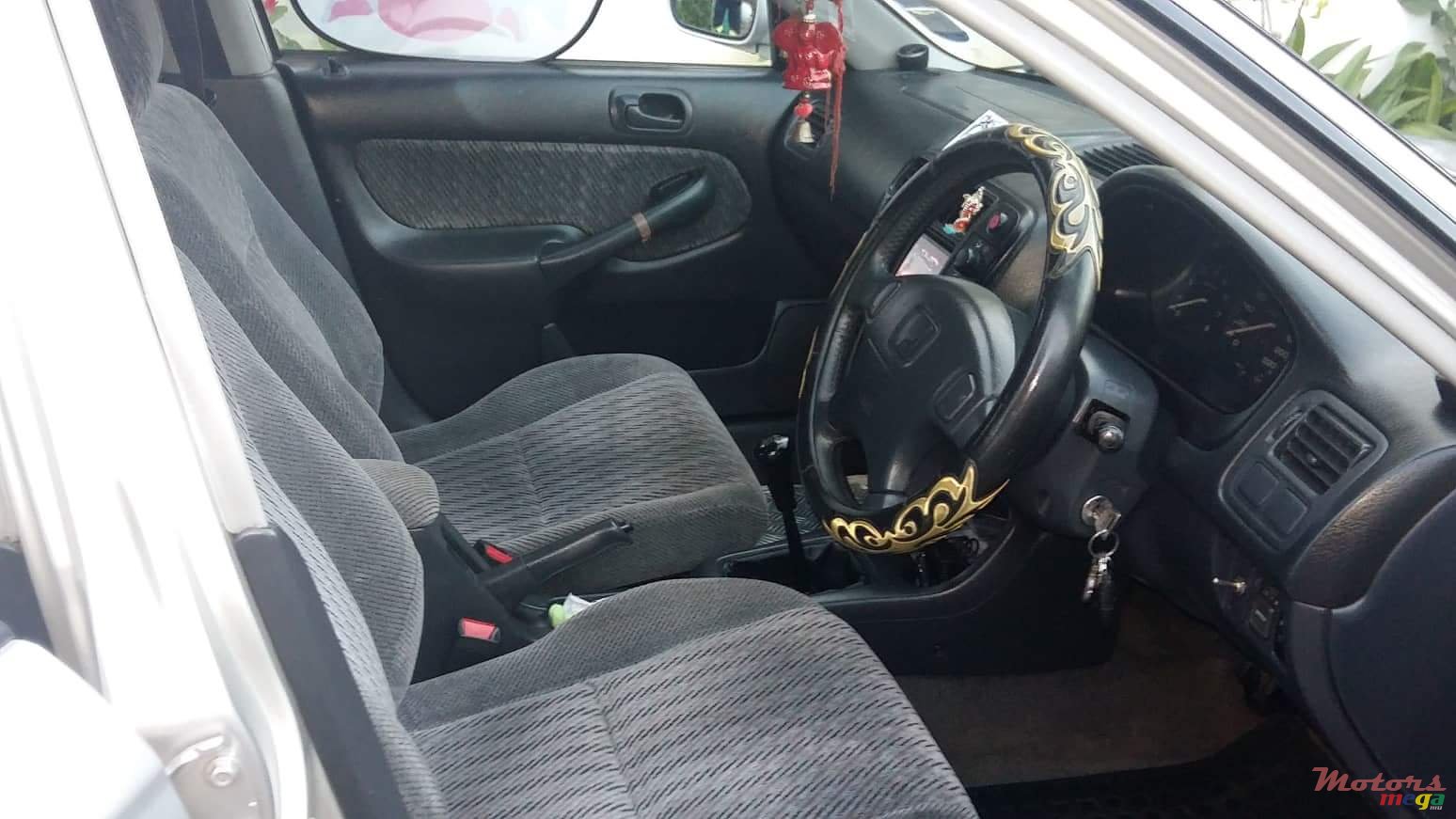 2000' Honda photo #2