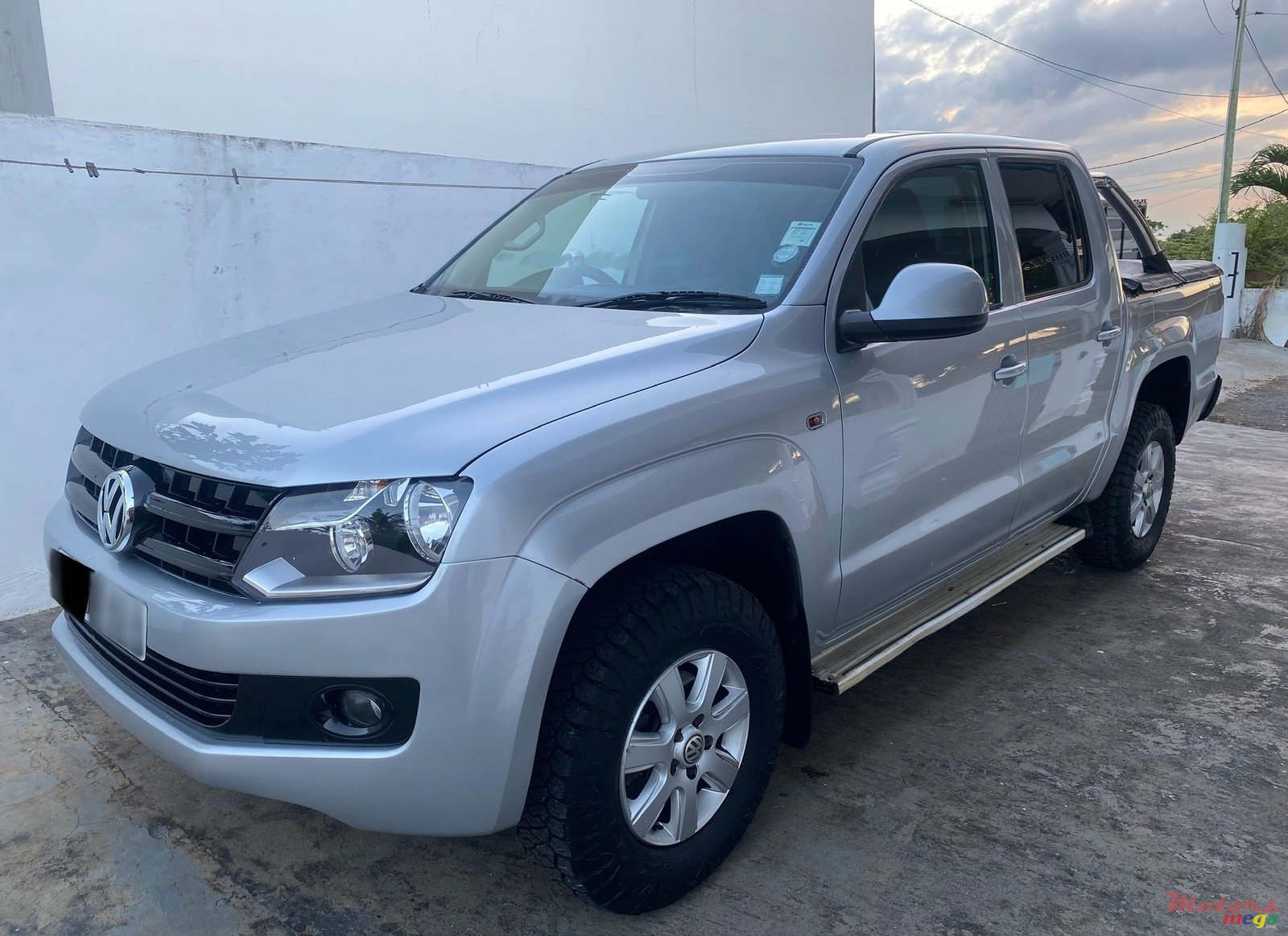 2016' Volkswagen Amarok TDI 4motion photo #2