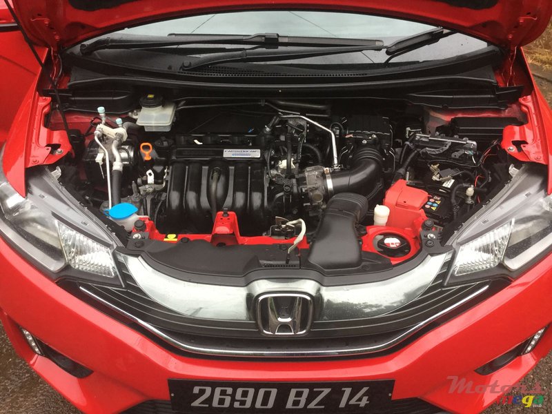 2014' Honda Fit Hybrid photo #7