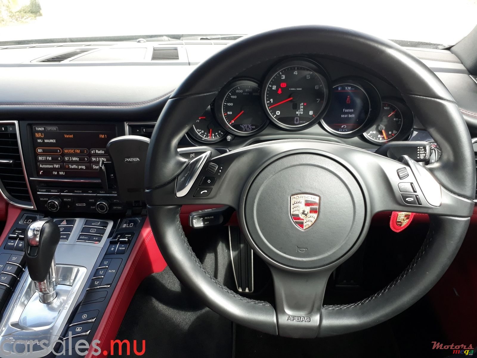 2014' Porsche Panamera photo #7