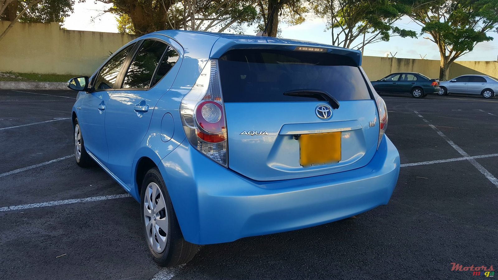 2012' Toyota Prius Plug-in photo #4