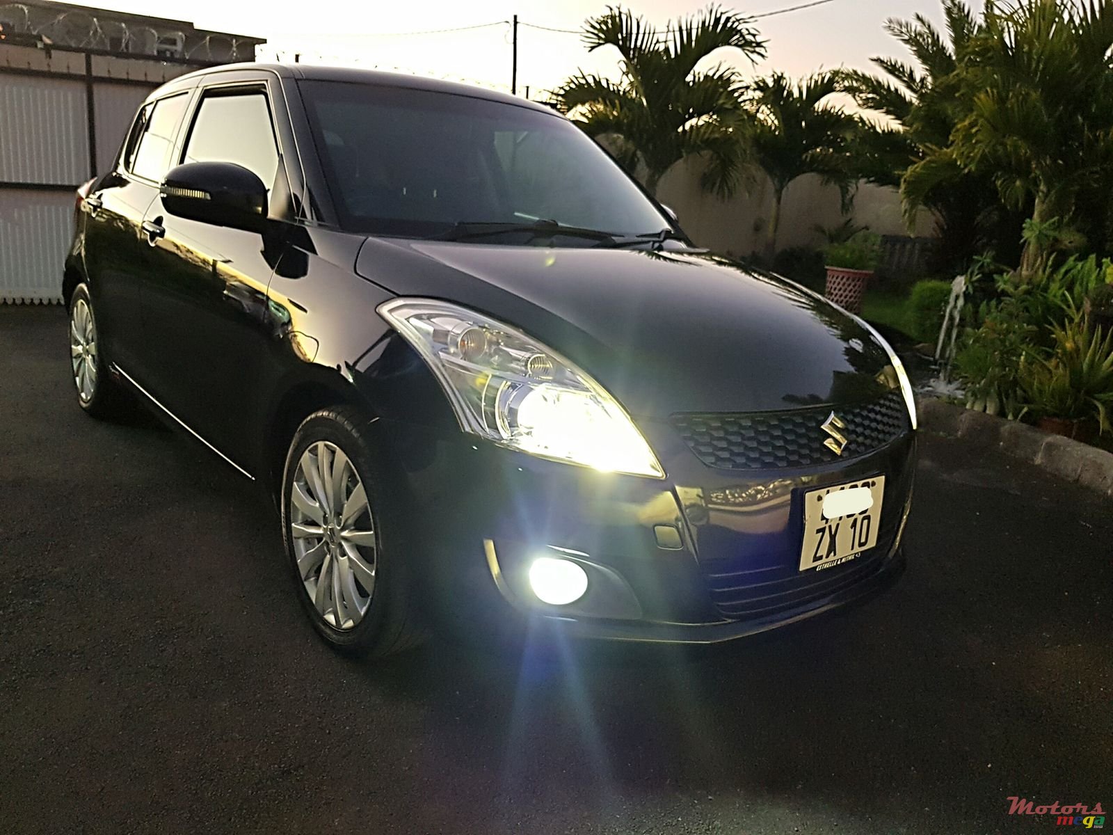 2010' Suzuki Swift Japan Manual photo #1