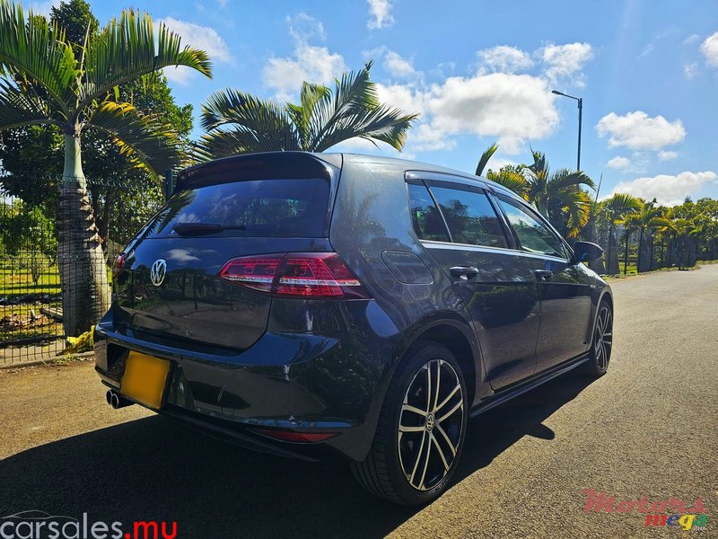 2016' Volkswagen Golf 7 GTE 1.4 TSI photo #4