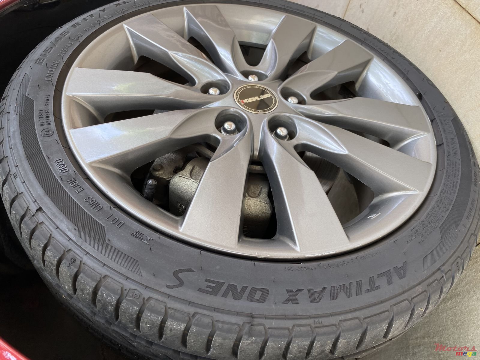 2011' Kia Cerato Koup photo #7