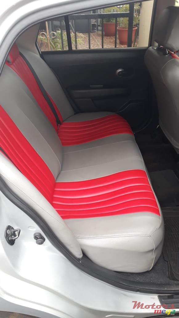 2008' Nissan Tiida photo #4