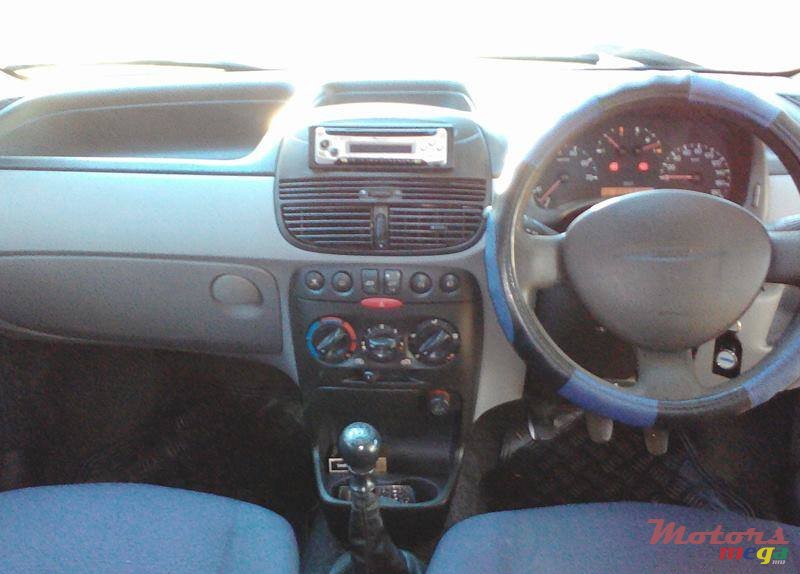 2003' Fiat Punto photo #4