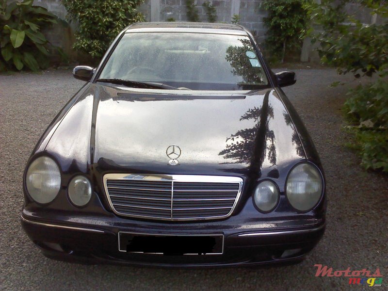 2000' Mercedes-Benz 300SD E 200 photo #1