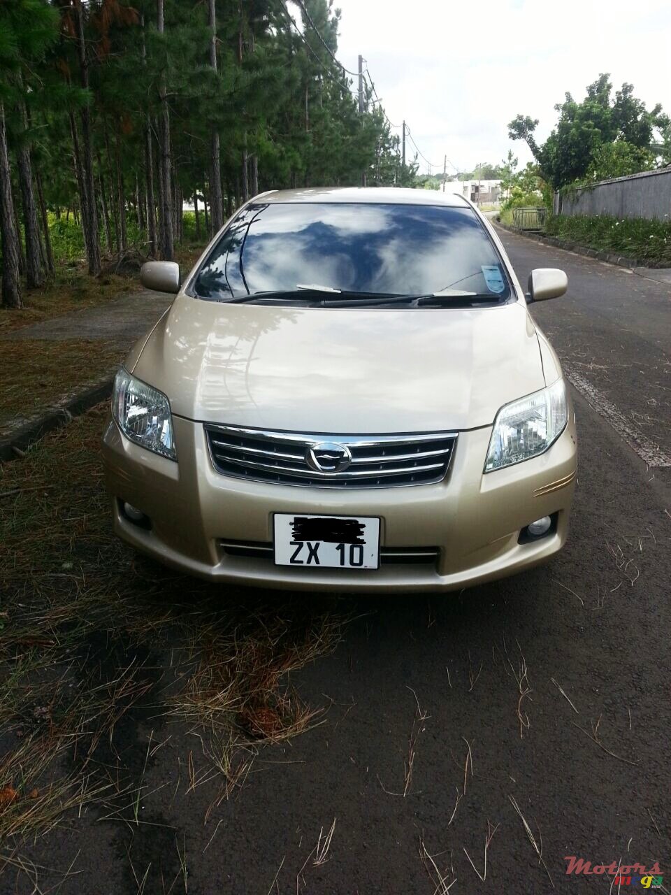 2010' Toyota Axio manuel, special edition photo #2
