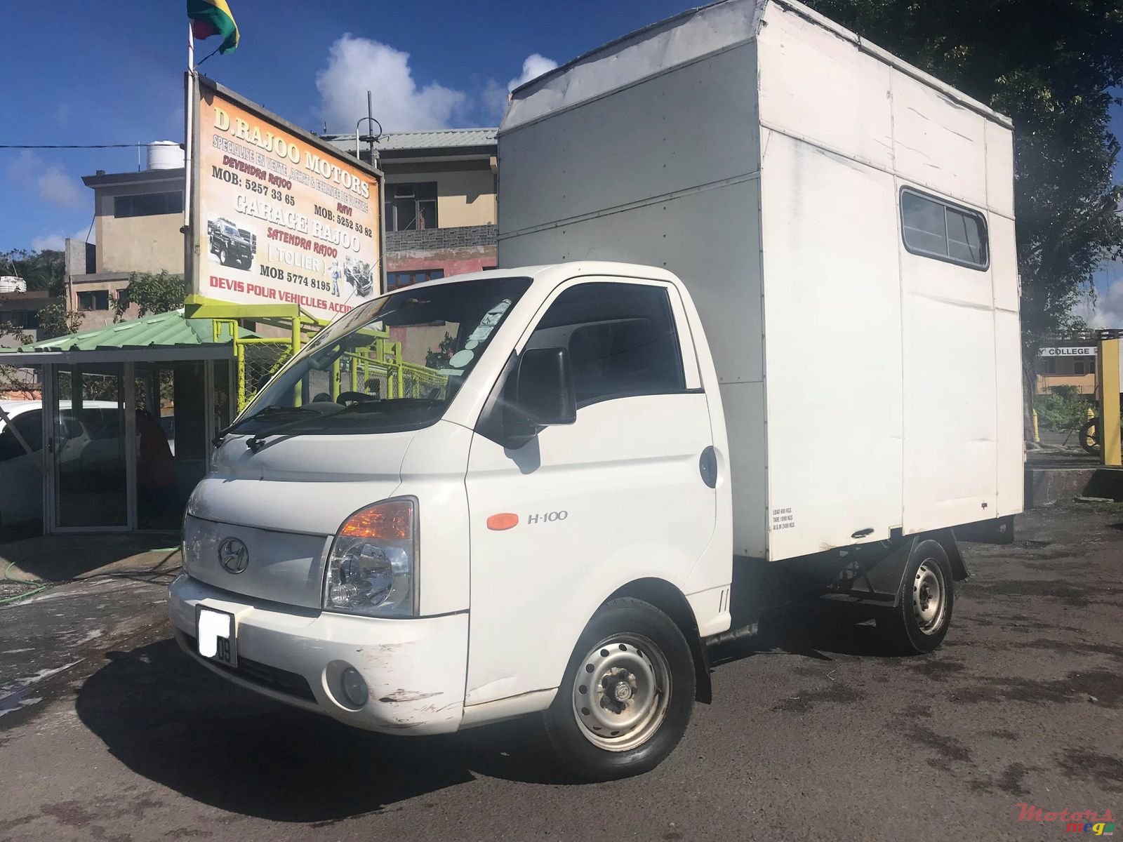 2009' Hyundai photo #1