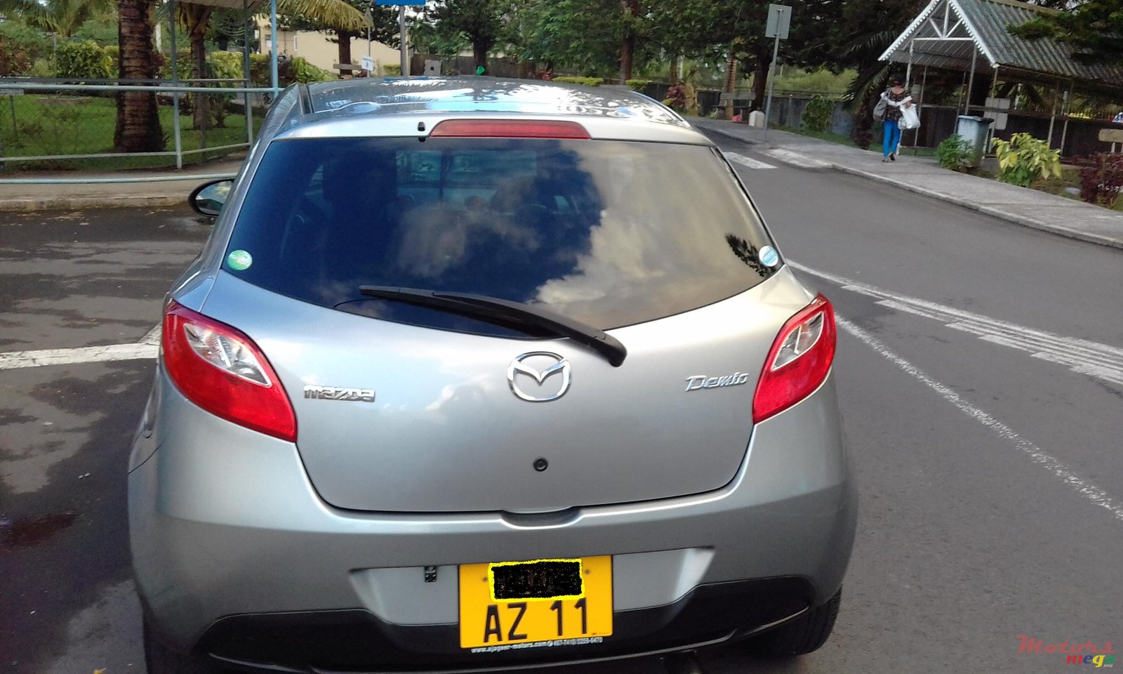 2011' Mazda Demio photo #1