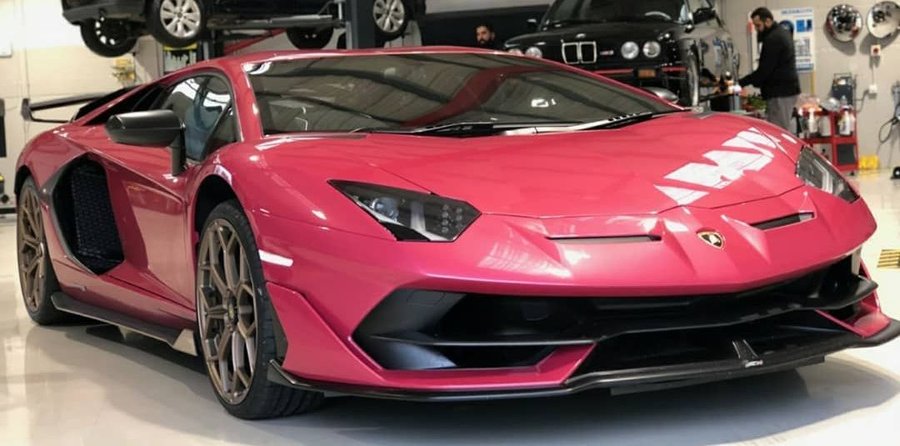 Pink Lamborghini Aventador SVJ Is Actually "Rosso Porphyrios"