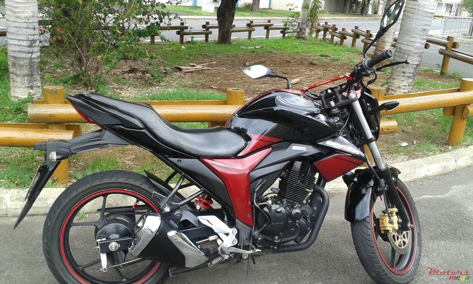 2016' Suzuki Gixxer photo #4