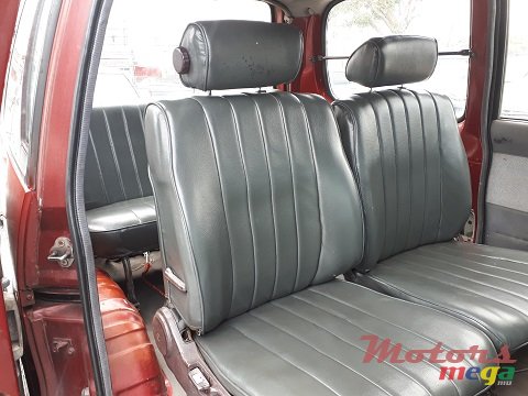 1992' Nissan Serena photo #4