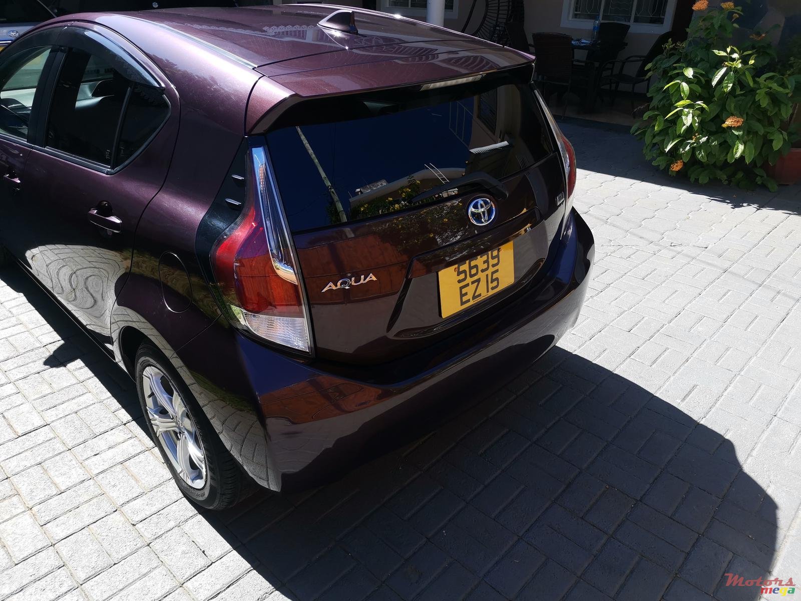 2015' Toyota Aqua photo #7