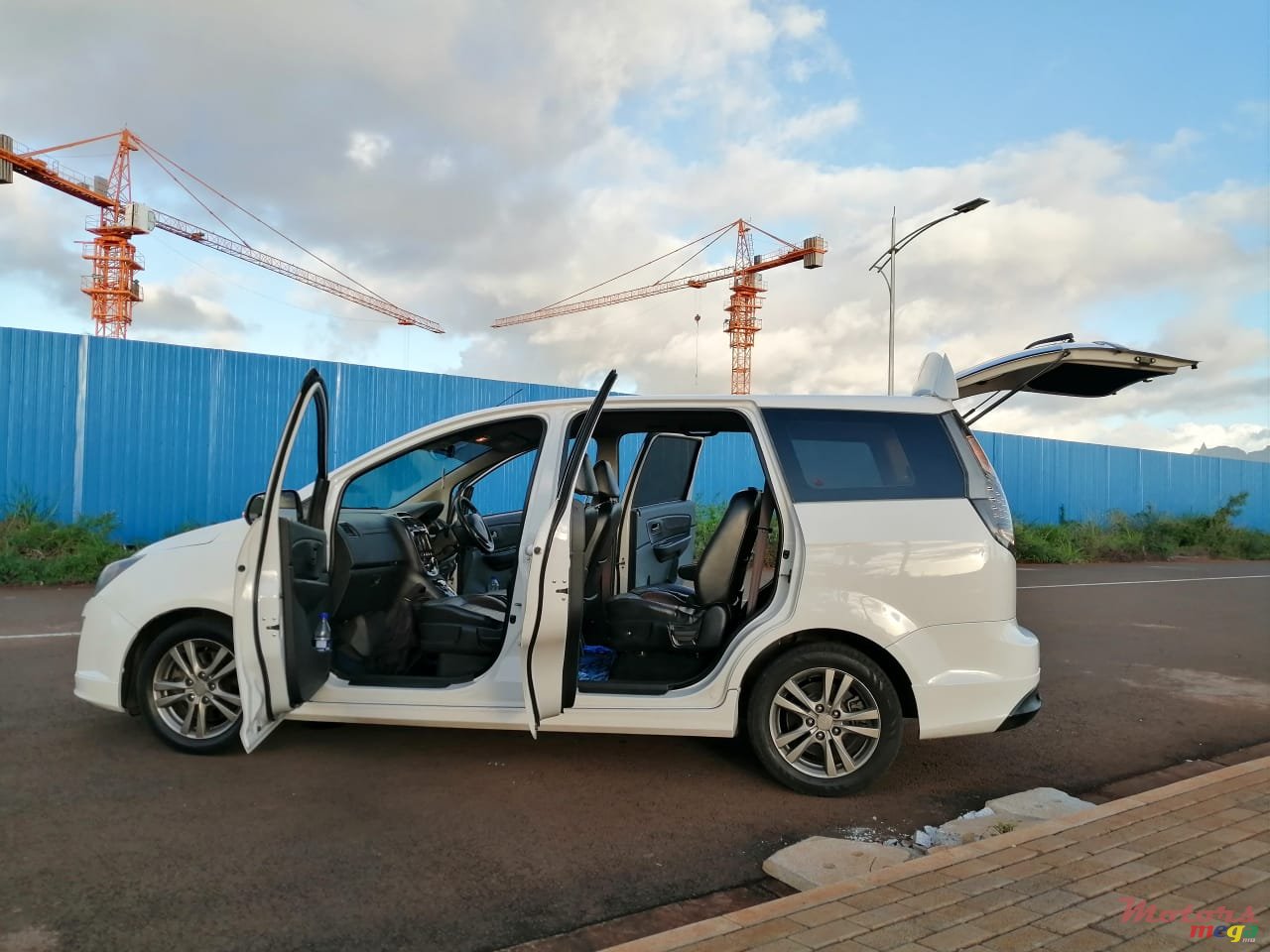 2017' Proton photo #2