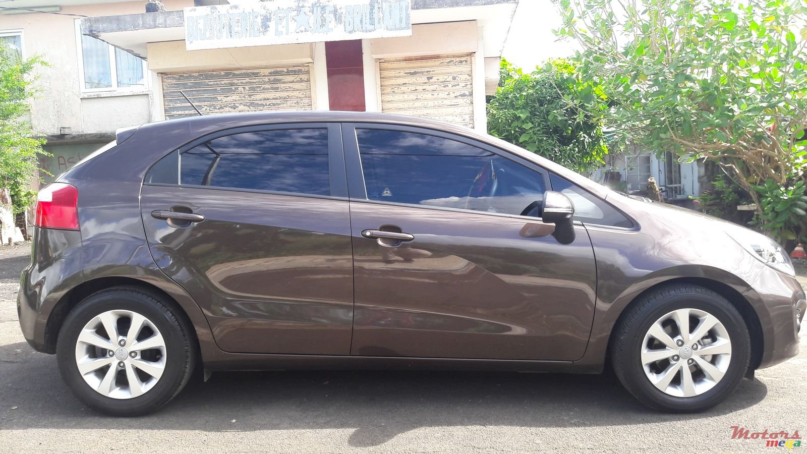 2014' Kia Rio5 photo #1