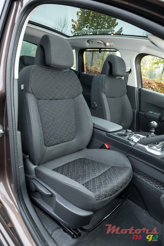 2013' Peugeot photo #5