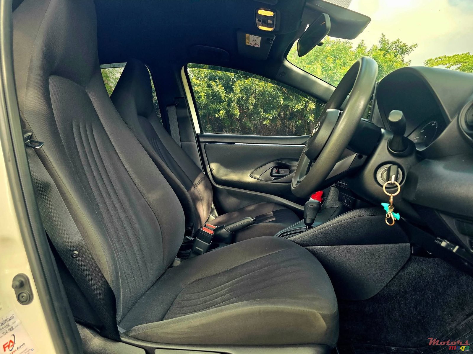 2022' Toyota Yaris photo #6