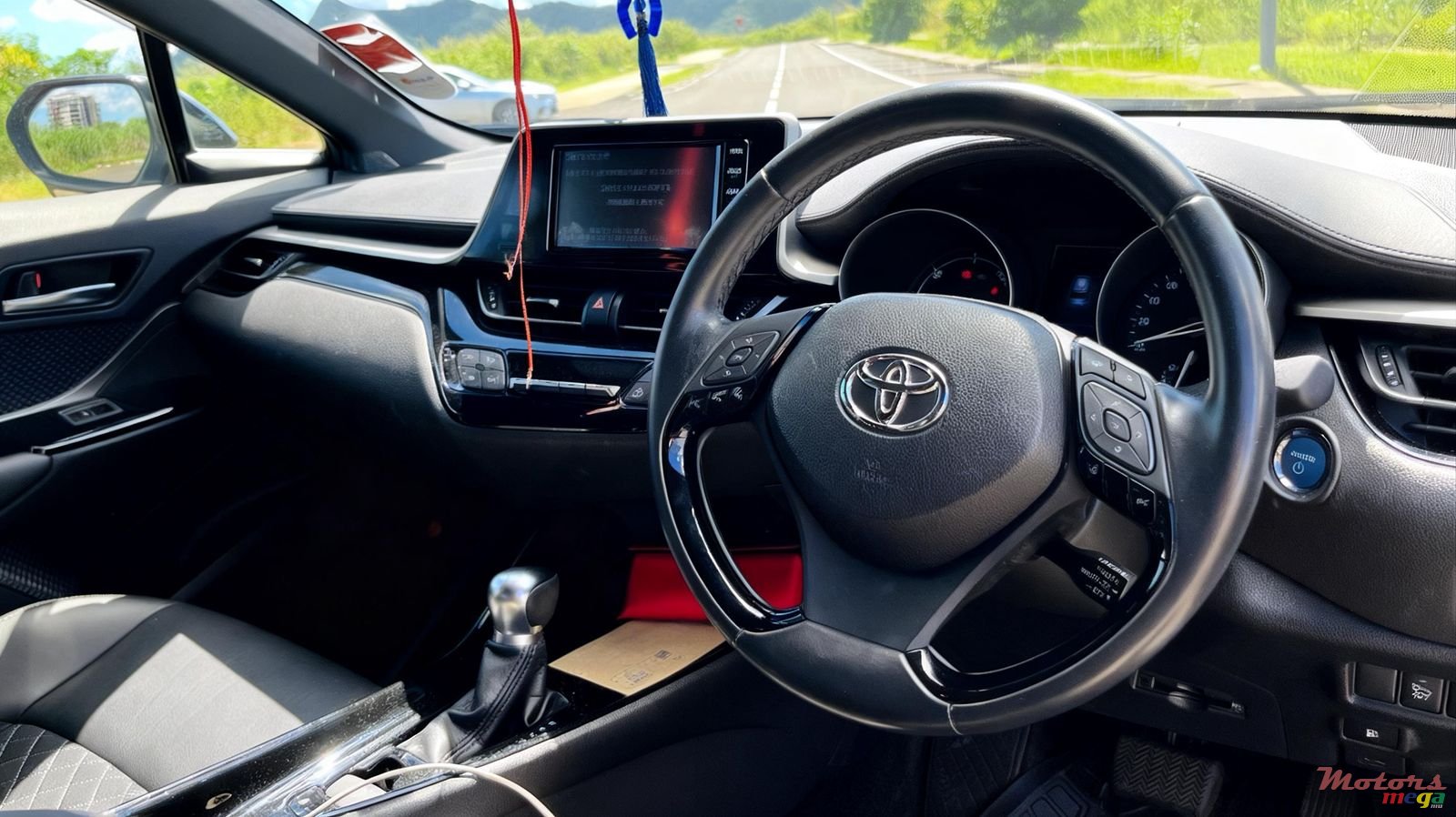 2019' Toyota chr photo #7