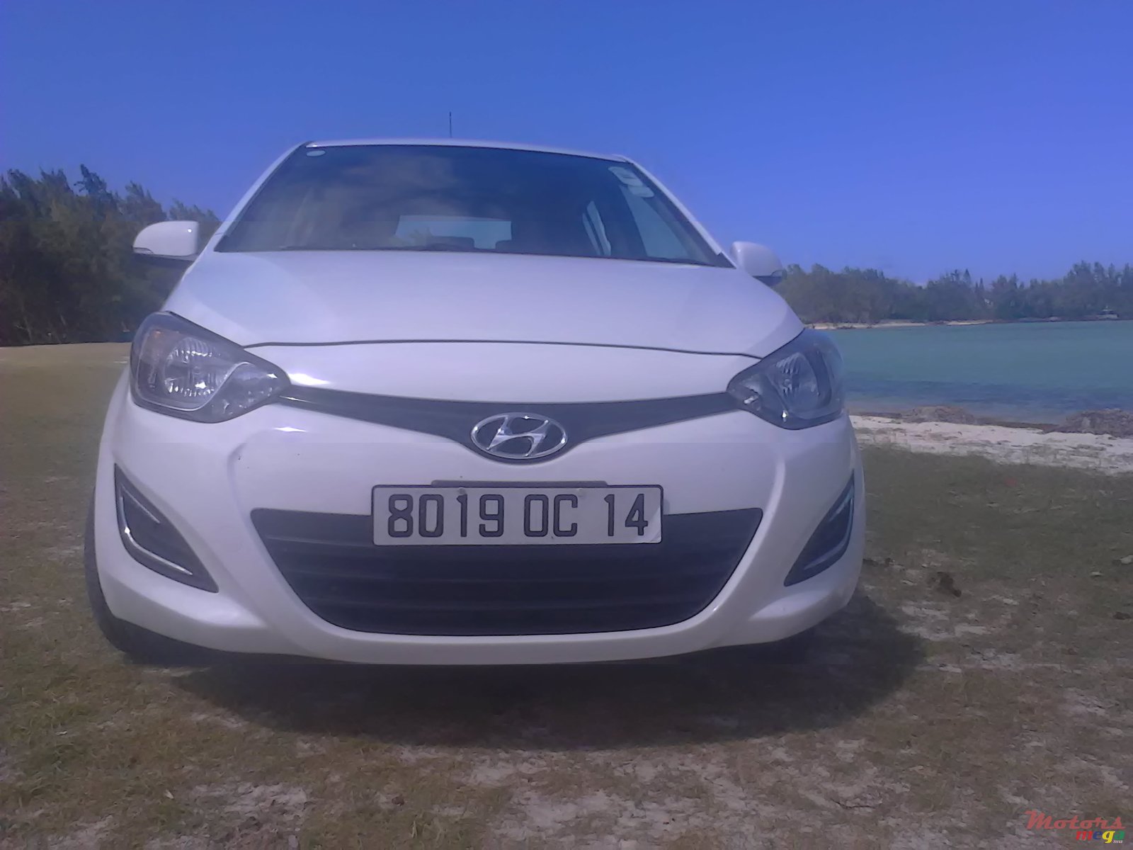 2014' Hyundai i20 photo #2
