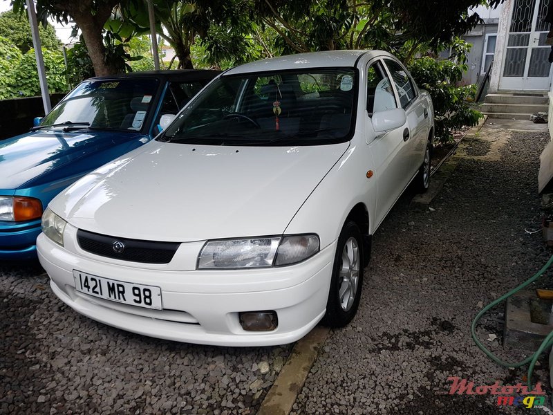 1998' Mazda 323 photo #1