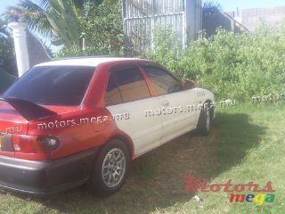 1995' Mitsubishi Lancer photo #3