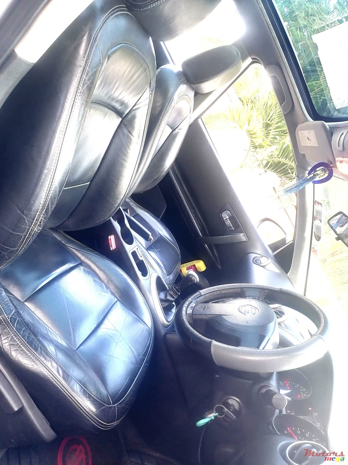 2012' Nissan Qashqai+2 photo #7