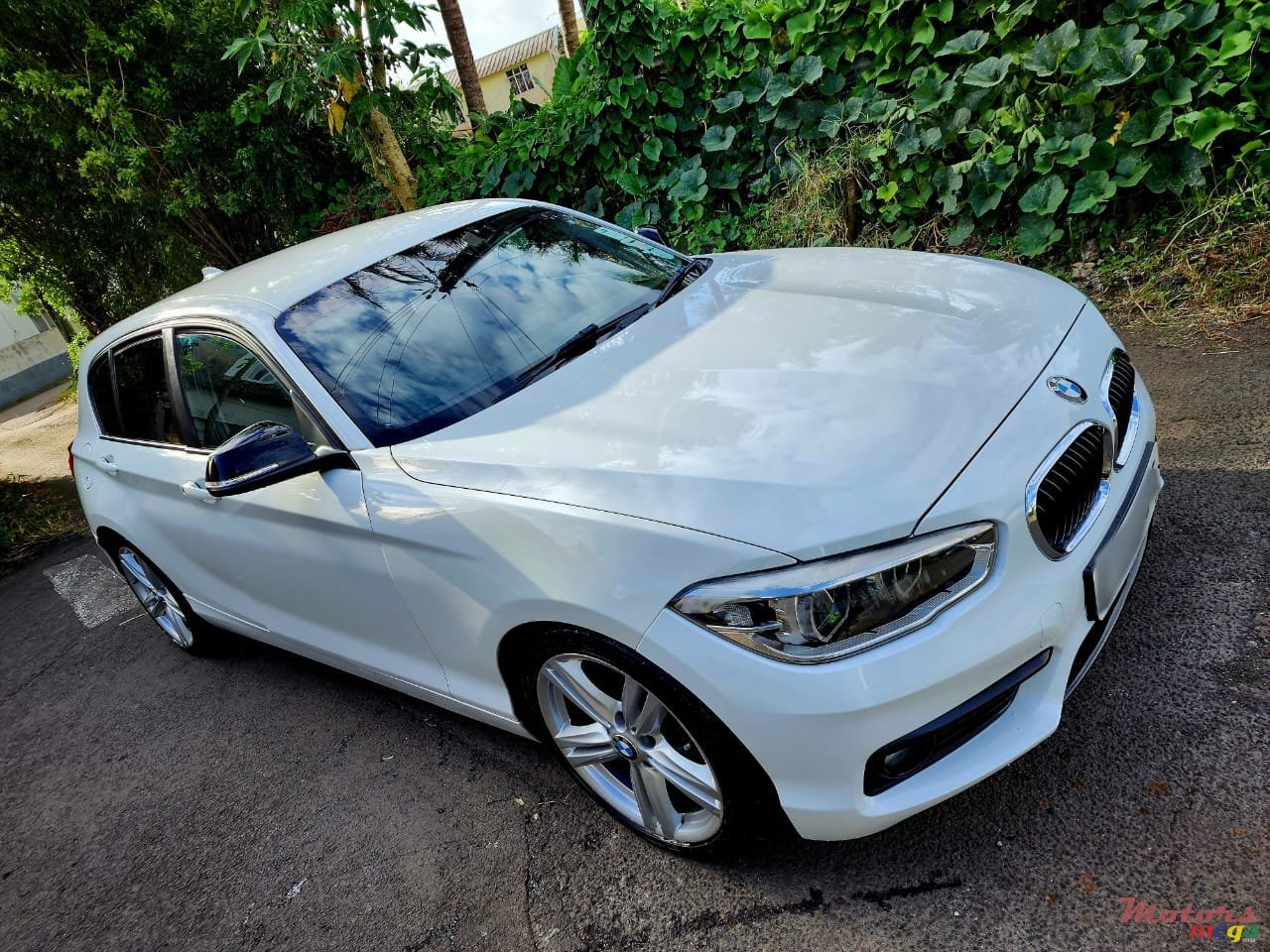 2015' BMW 116 photo #2