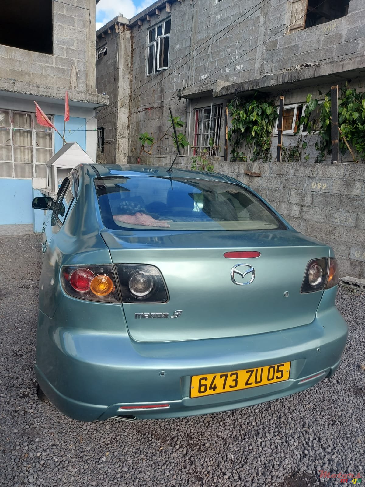 2005' Mazda 3 photo #2